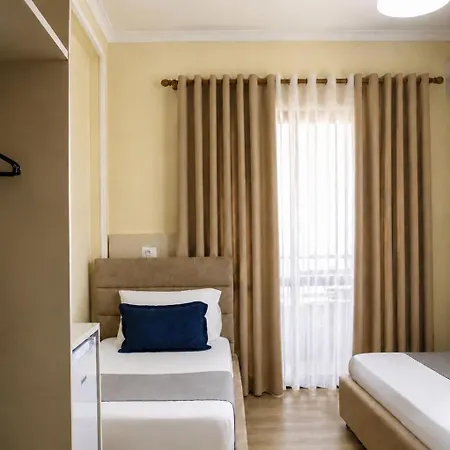 Okej Hotel Golem (Tirana)