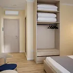 Okej Hotel Golem (Tirana)