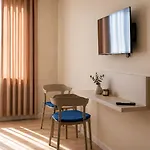 Okej Hotel *
