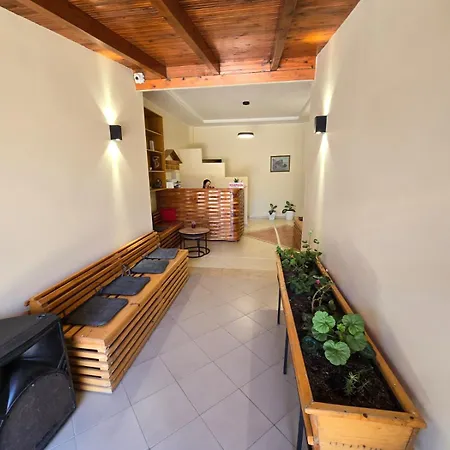 Okej Hotel *
