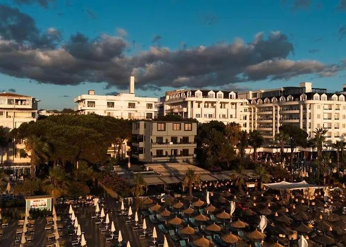 Okej Hotel *